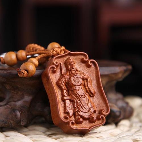 Móc Khóa Gỗ Thủ Công Khắc Hình Quan Công Cầm Đao Mẫu 03