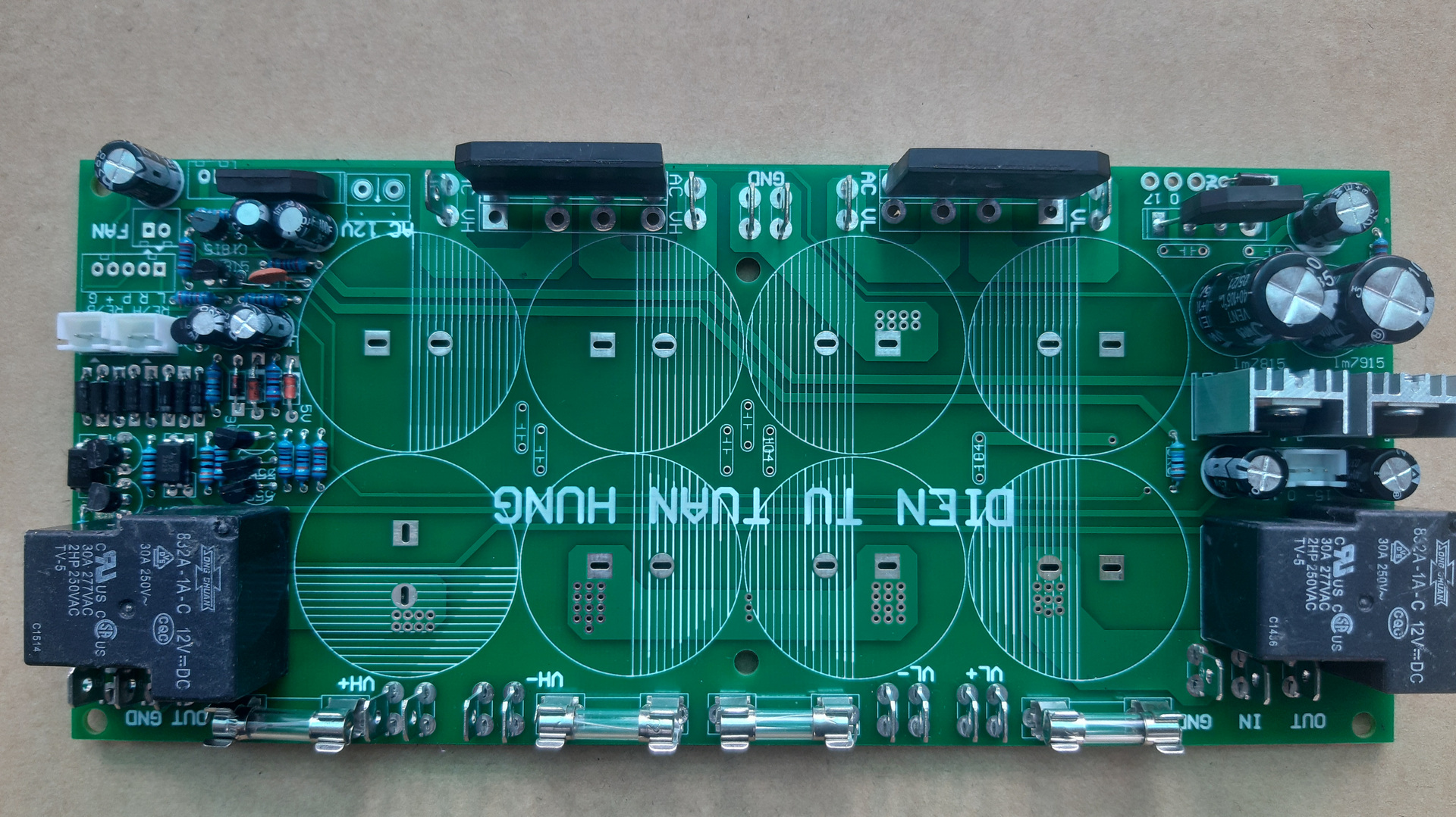 Mạch nguồn 8 tụ