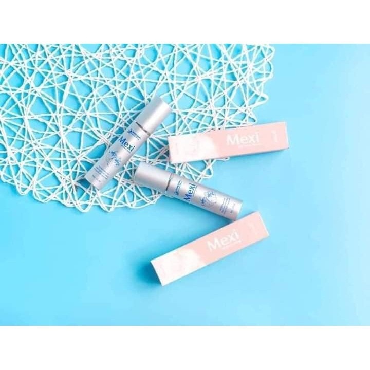 Xịt thơm miệng Mexi Quyên Lara Hương Dâu 15ml - Khử mùi hôi miệng