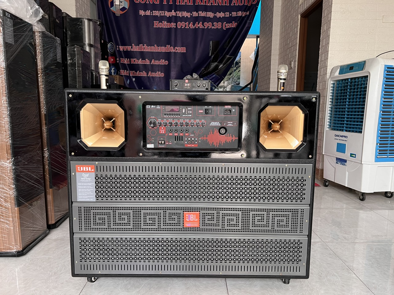 Loa kéo 4 tấc đôi thùng sơn cao cấp sử dụng 2 bass 40 và 2 chép kèn karaoke nghe nhạc cực hay