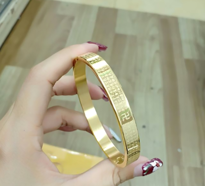Vòng Tay Titan Bát Nhã Tâm Kinh Màu Vàng Hình Tròn Siêu Đẹp, Bền Màu - Quà Tặng Ý Nghĩa Cho Người Thân