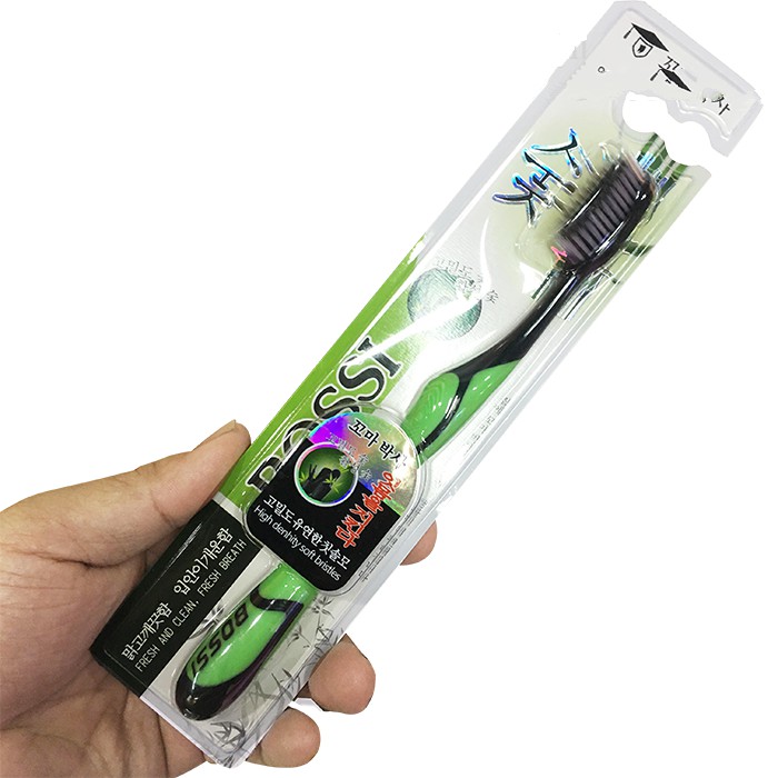 Bàn Chải Đánh Răng Than Hoạt Tính bossi Hàn Quốc Siêu Mềm Mịn Tốt Cho Răng Lợi tay cầm chống trơn trượt