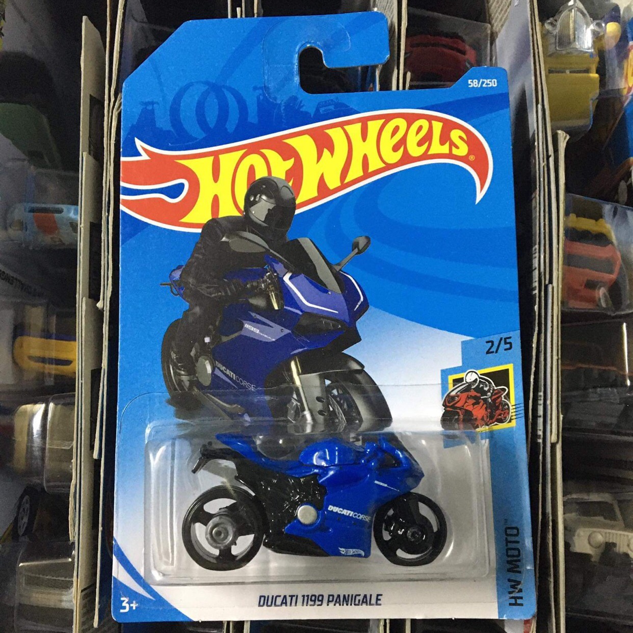 Xe mô hình hot wheels tỉ lệ 1:64 "ducati 1199 panigale"