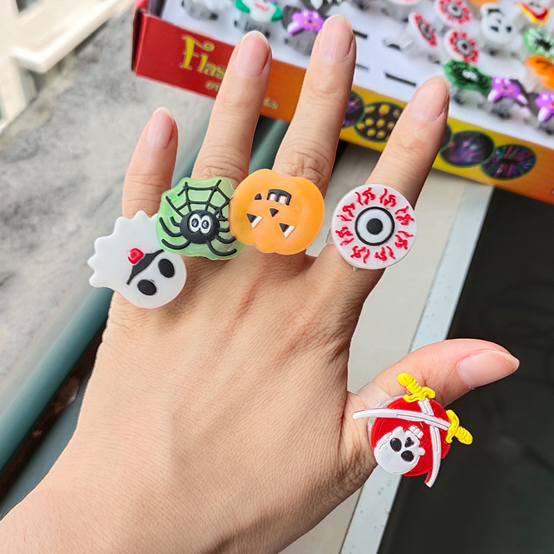 Nhẫn Có Đèn Phát Sáng Chủ Đề Halloween
