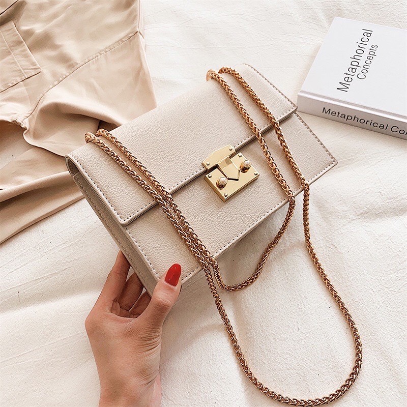 Túi xách nữ đeo chéo dáng bassic sang trọng DR500, form dáng hiện đại, trẻ trung, nhiều ngăn để đồ tiện dụng và linh hoạt