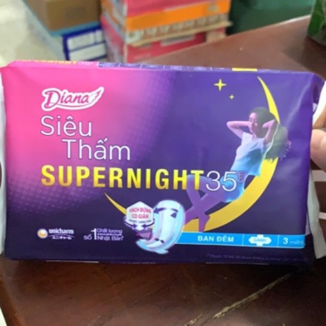 Băng vệ sinh diana super night 35cm có cánh ban đêm