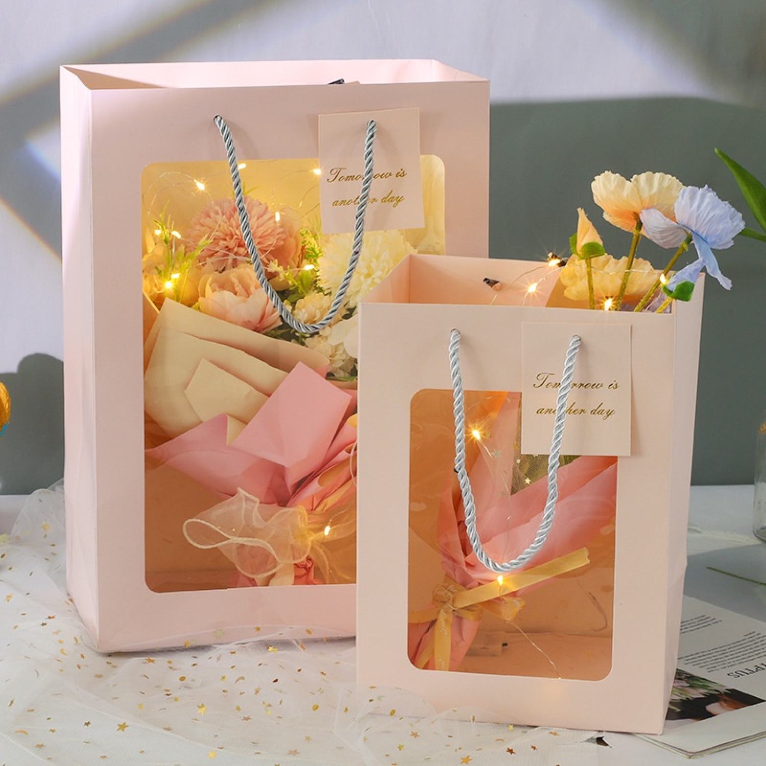 Túi giấy mặt kính đựng hoa đựng quà nhiều kích thước