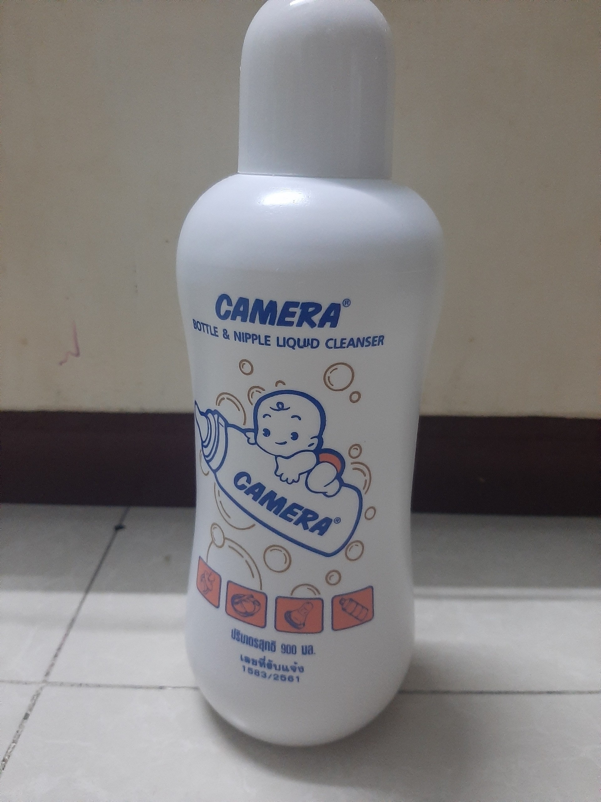 nước súc bình sữa 900 ml Camera
