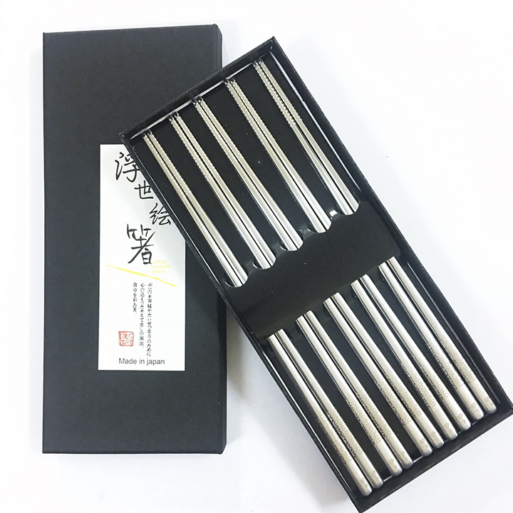 Set 5 đôi đũa hoa văn inox 304 đặc ruột Nhật