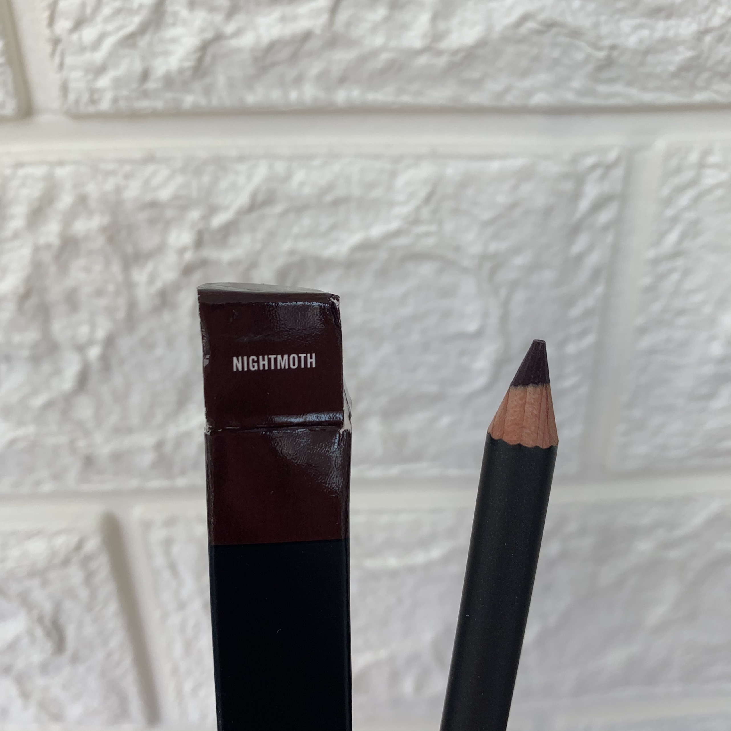 Chì kẻ môi màu nightmoth - mac - lip pencil crayon a levres 1.45g