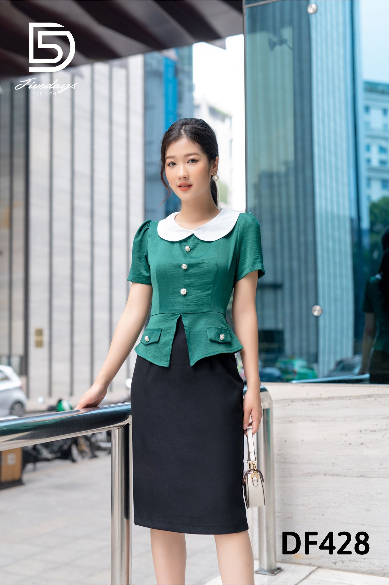 Fivedays - Đầm Peplum cổ sen trắng