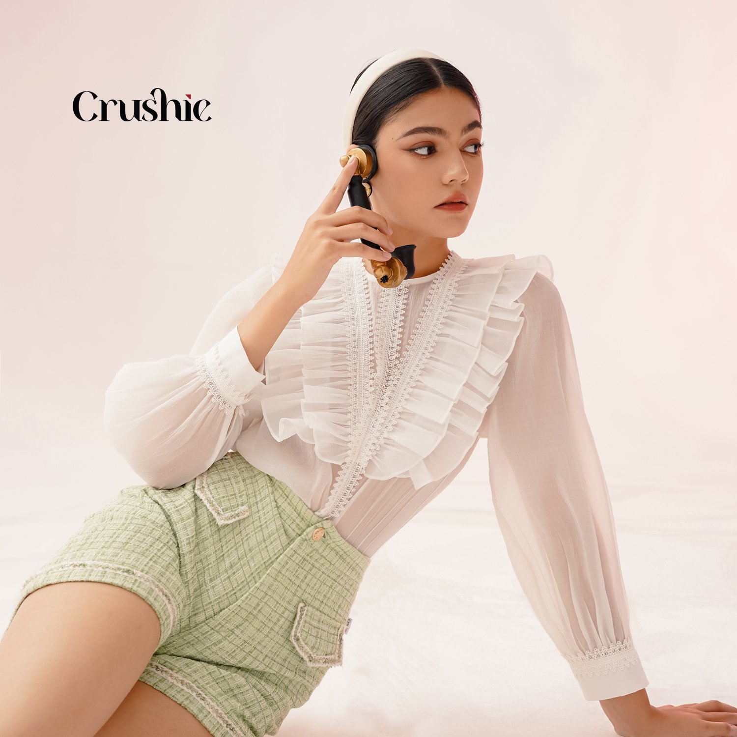 Áo sơ mi nữ thiết kế Crushie áo kiểu nữ cổ bèo cách điệu dài tay Jolie Top