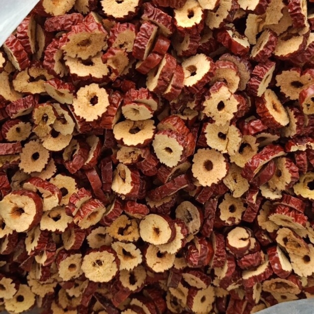 Táo đỏ thái lát sấy khô 100gr