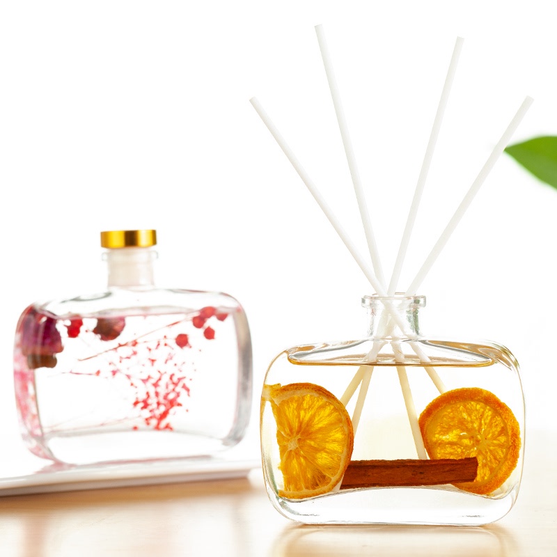 Tinh dầu thơm phòng nước hoa 100ml kèm que khuếch tán tinh dầu - tinh dầu thơm phòng ngủ chiết xuất thiên nhiên, hương dịu nhẹ lan tỏa