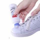 Chai nước lau trắng giầy dép, túi sách da Plac