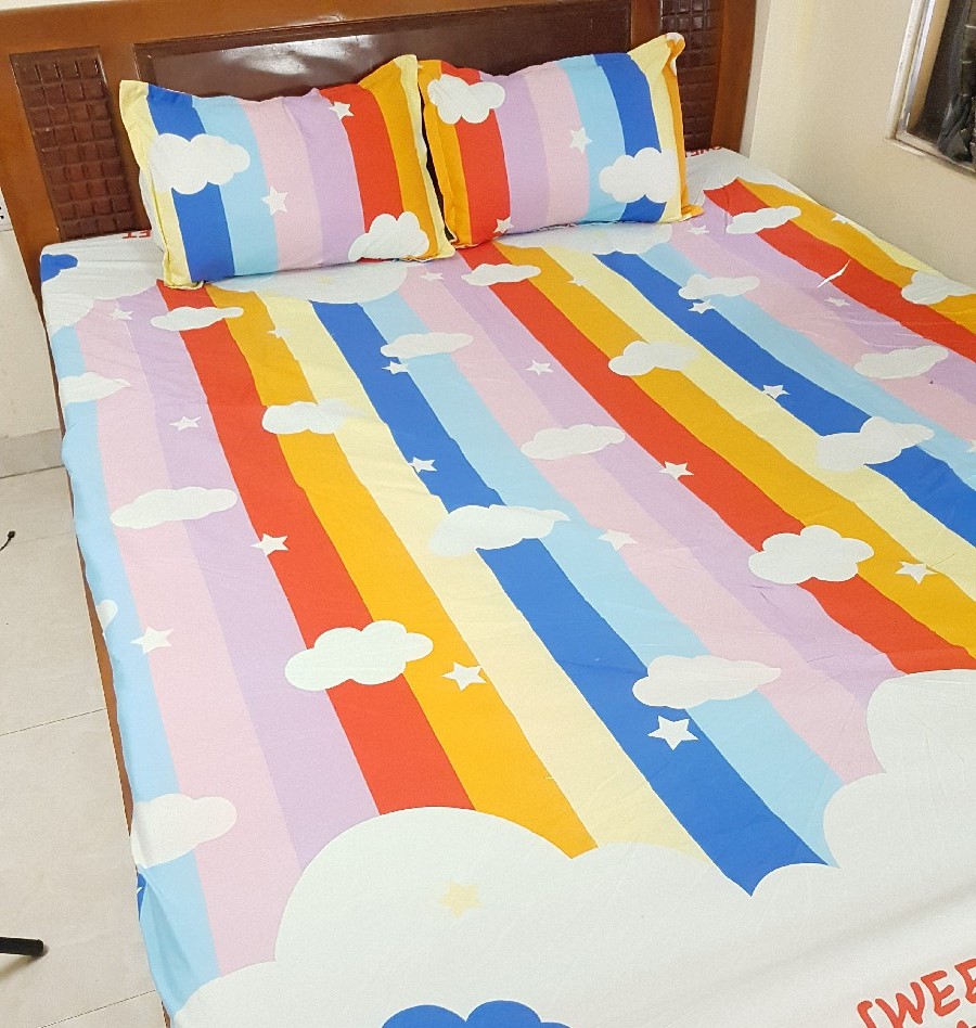 Bộ ga gối đẹp chất cotton poly Hàn Quốc cho trẻ em giá rẻ: 1 Ga chun bọc đệm + 2 vỏ gối họa tiết CẦU VỒNG Mây ngũ sắc