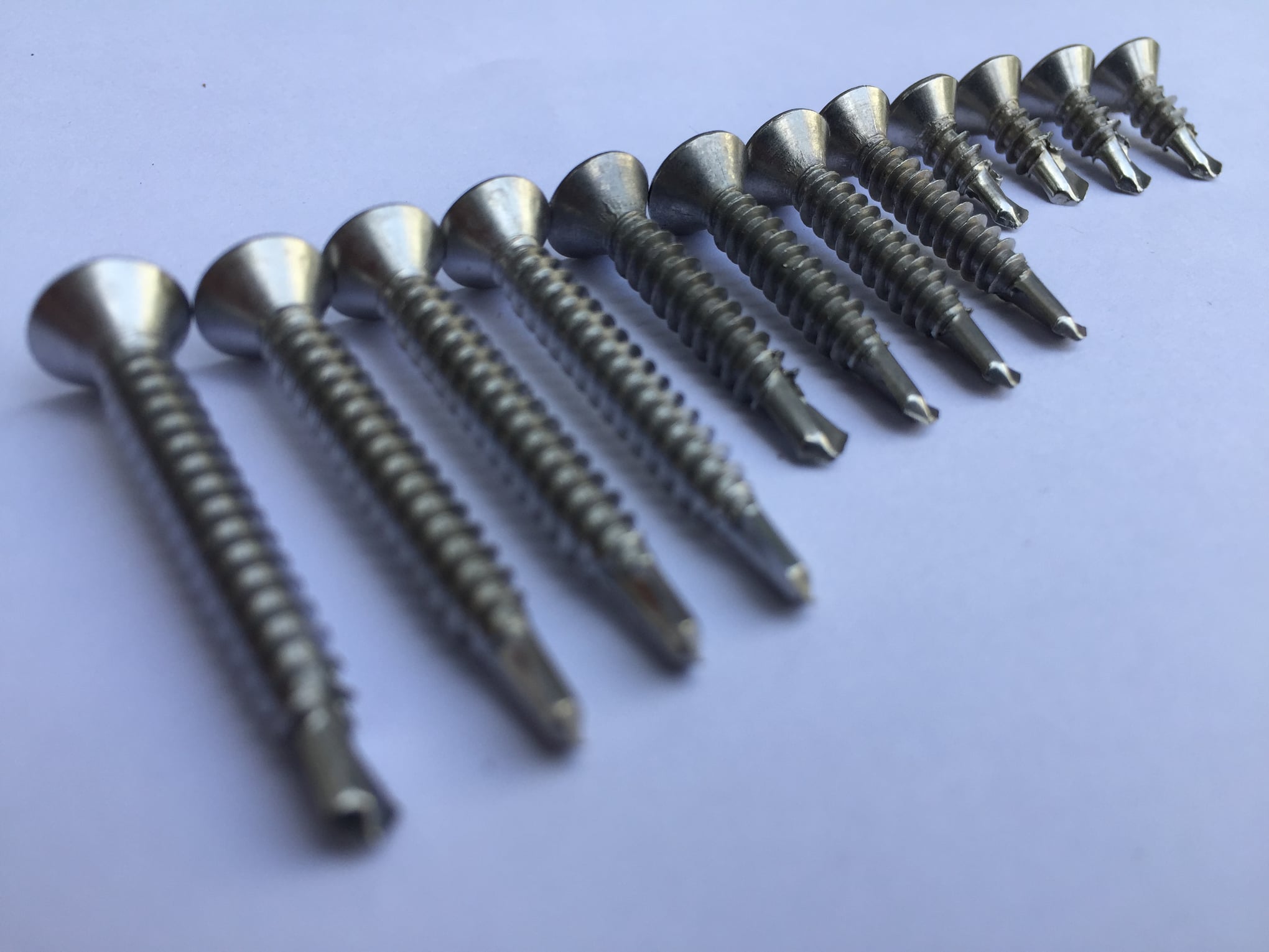 0,5 kg Vít inox 304 tự khoan đầu bằng- vít chìm phi 4 các độ dài