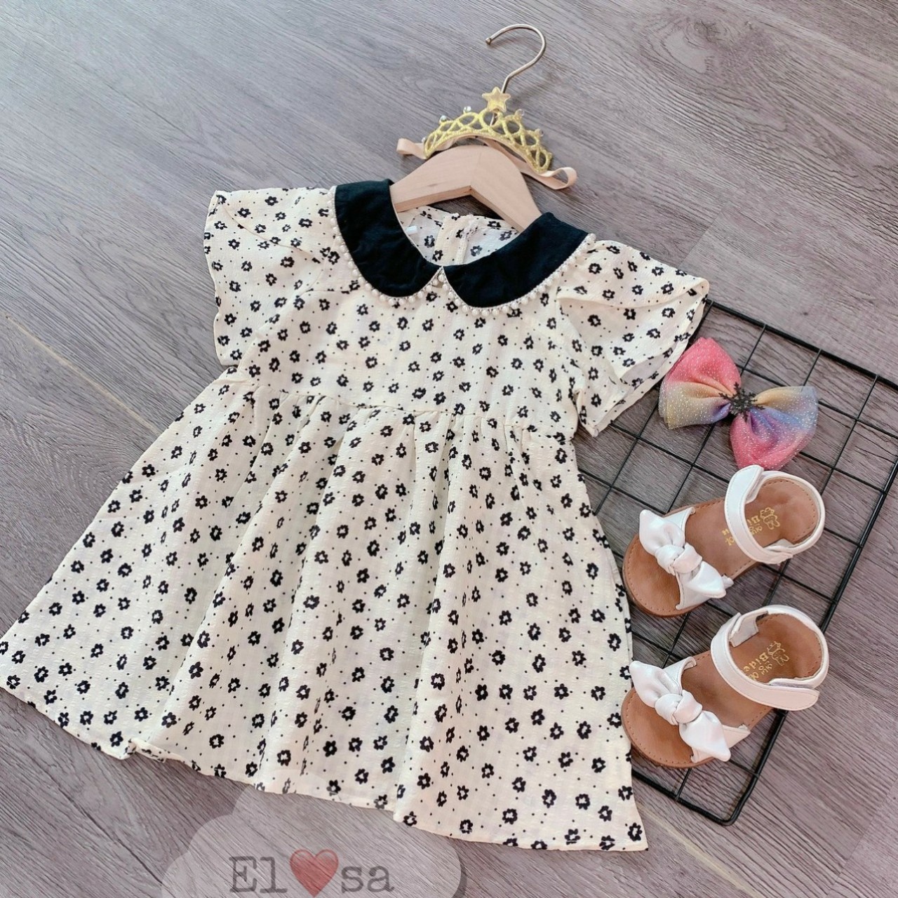 Váy hoa nhí cổ tròn phối ren siêu xinh cho bé 1-5 Tuổi