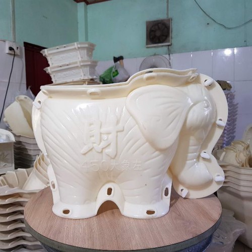 KHUÔN CHẬU VOI CON DÀI 28 RỘNG 20 CAO 22 ABS