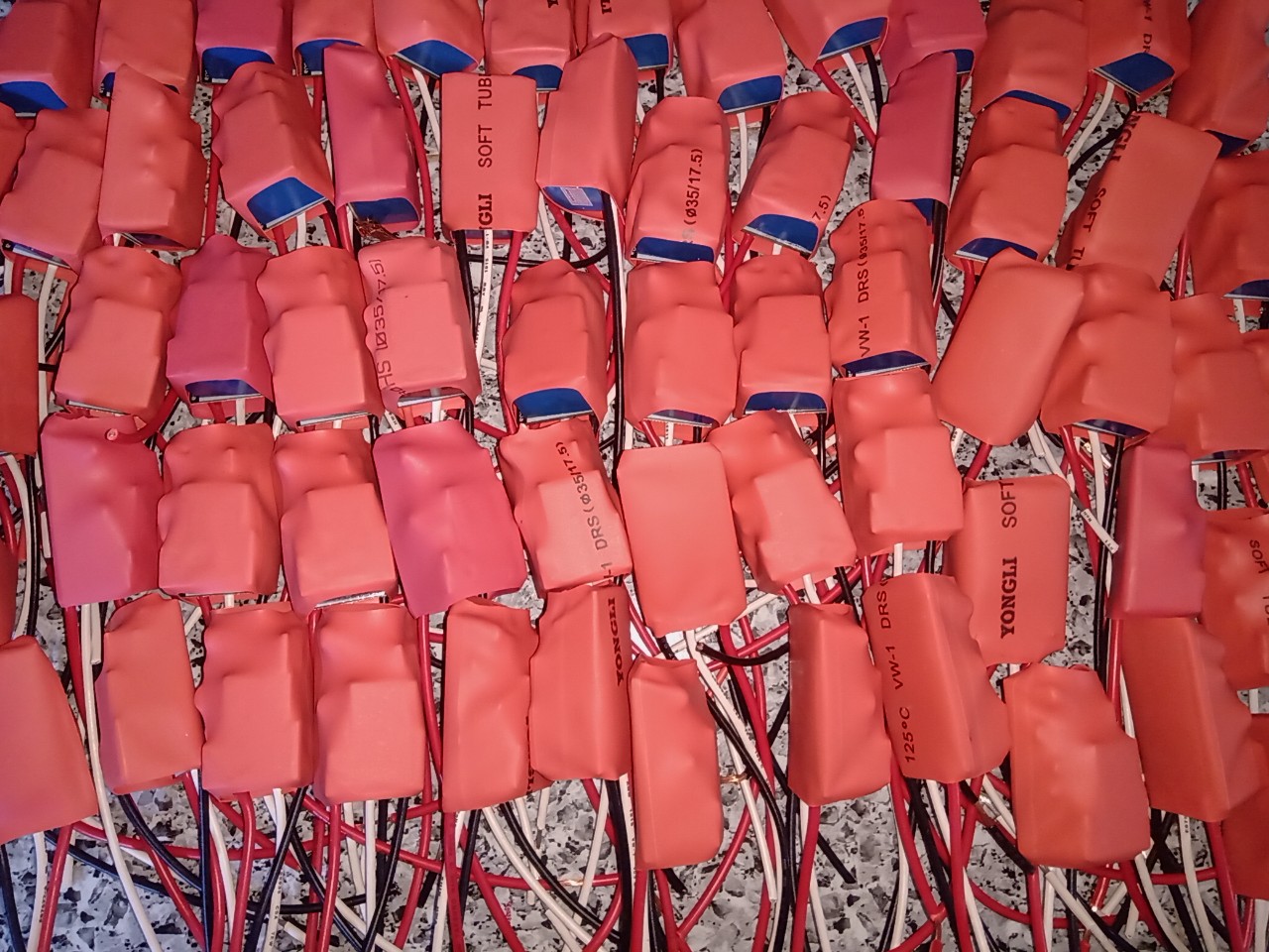 Bảo vệ thiết bị điện Nhật 100v , chống cắm nhầm điện 220v , chống cắm nhầm 30A có còi báo