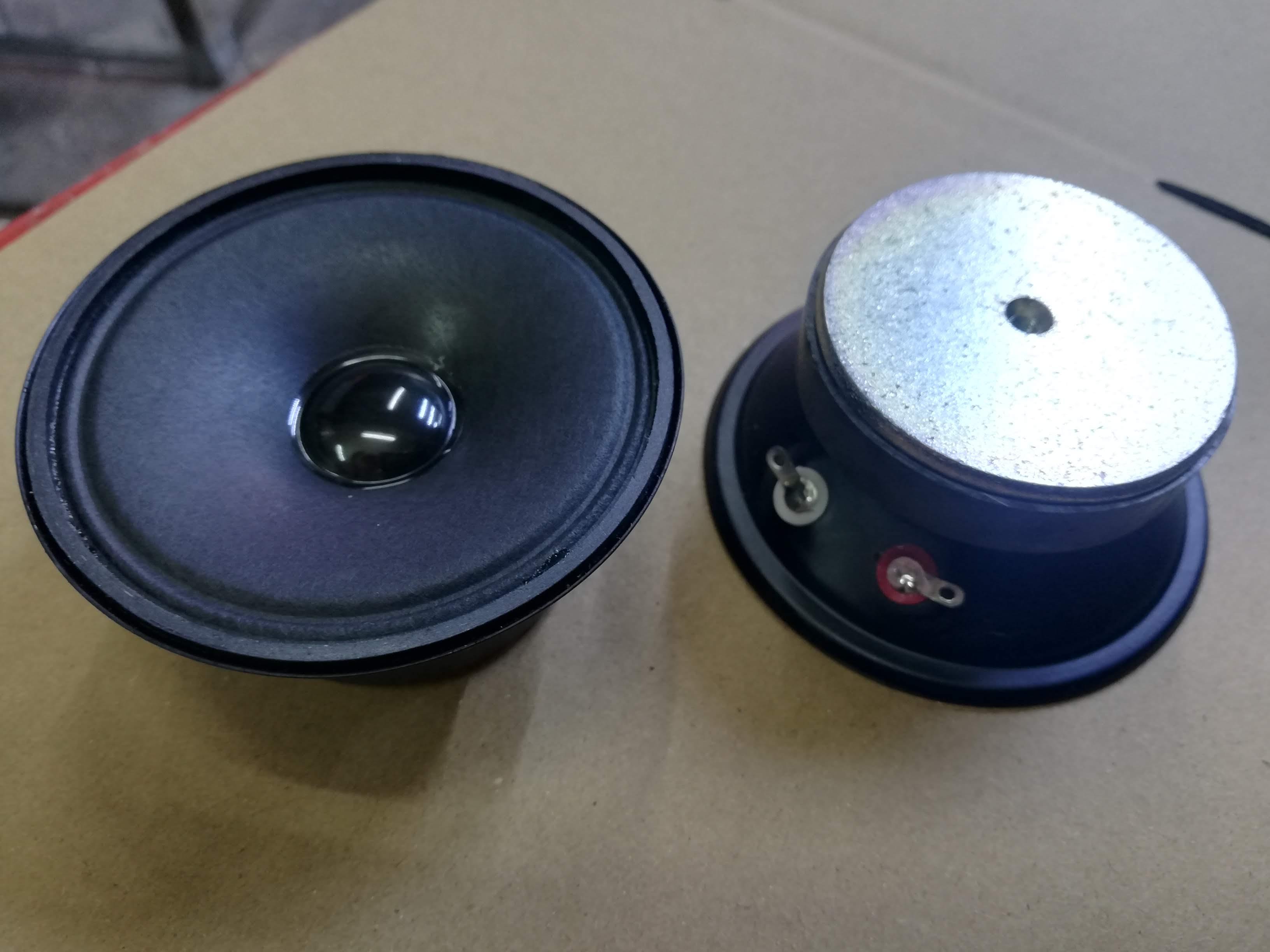 Đôi loa trep cỡ 3" 20W dòng bos 601