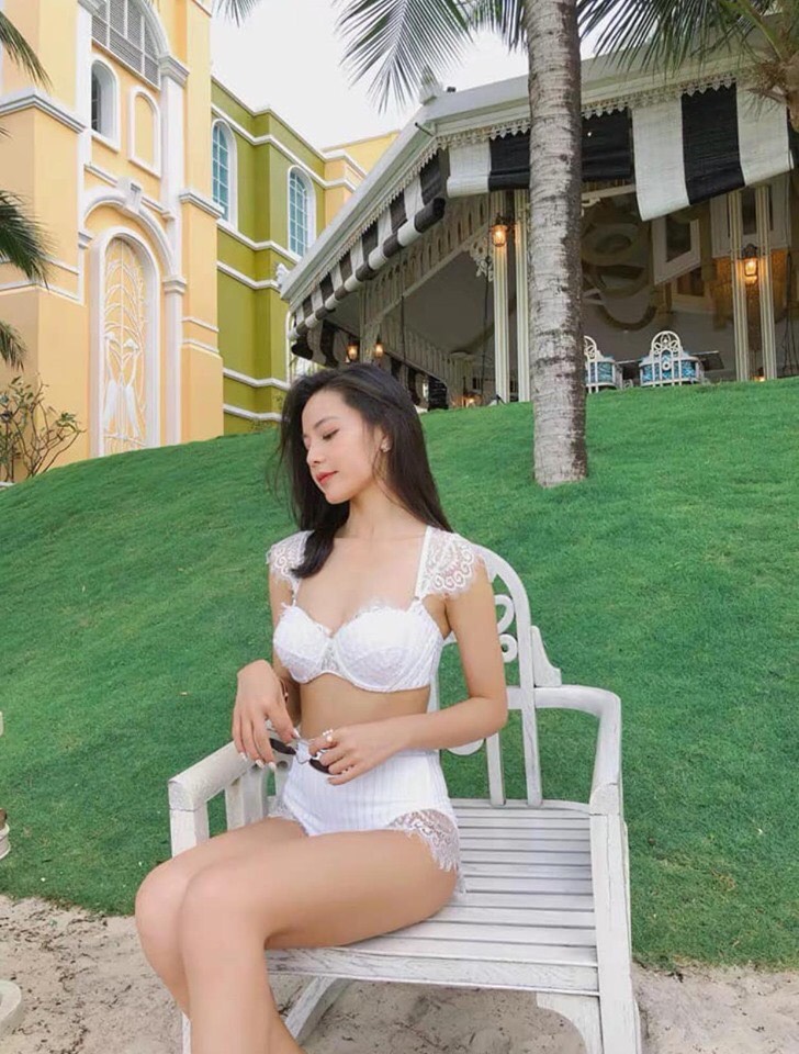 Bikini 2 mảnh ren vai cạp cao phom Quảng Châu cao cấp