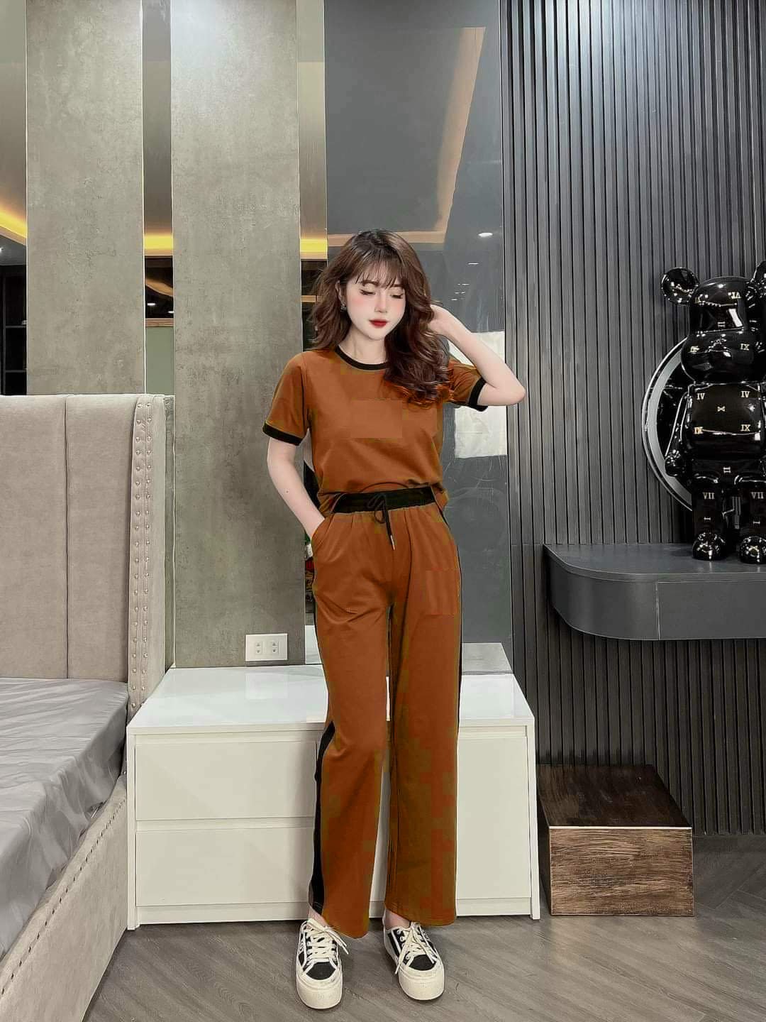 Set Đồ Bộ Nữ Ống Rộng Suông Đi Chơi Đi Học Đi Làm Áo Thun Ôm Body Mix Quần Năng Động Chất Bo Gân Len Tăm