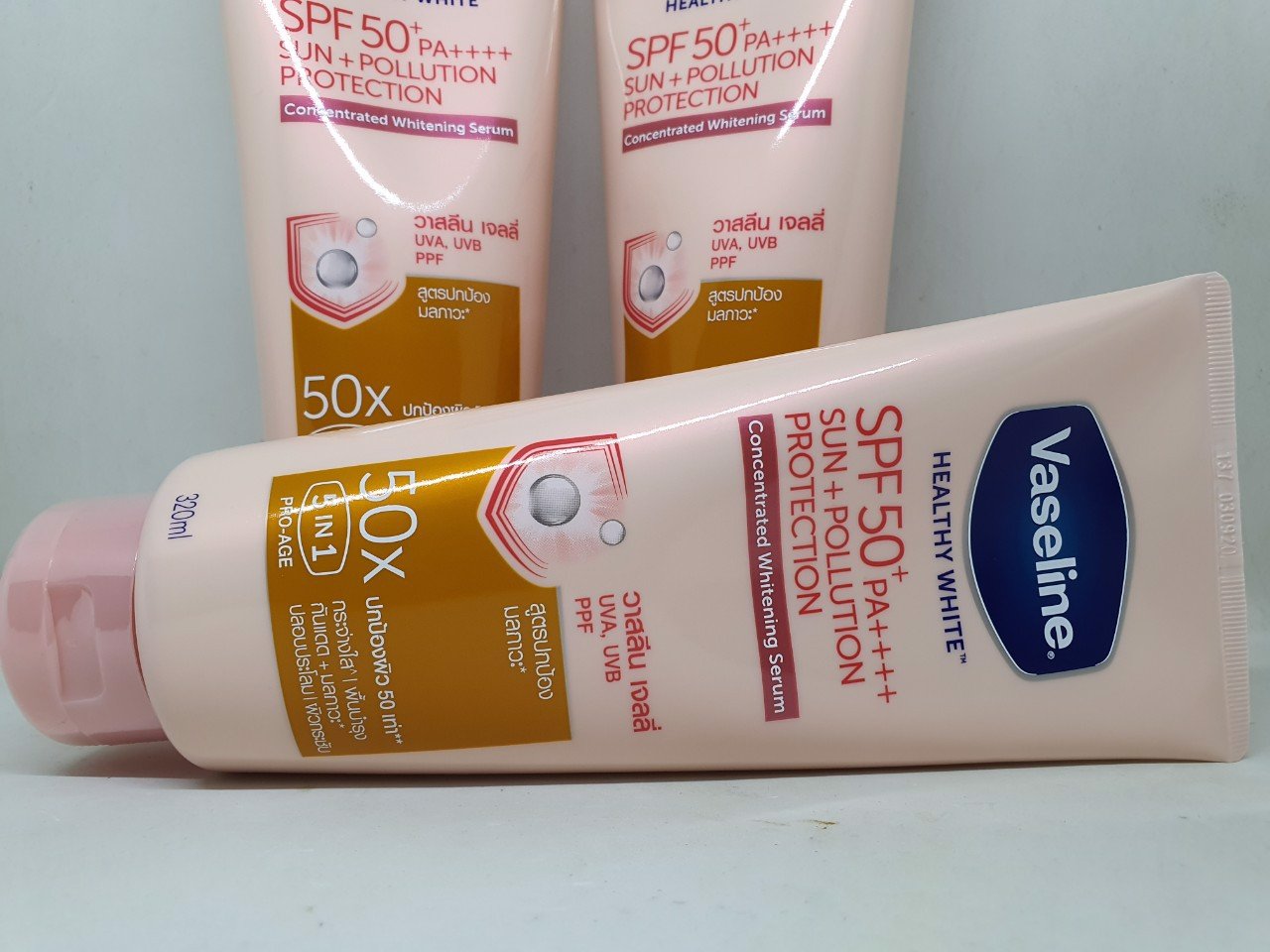 Sữa dưỡng thể vaseline healthy white serum spf50 thái lan 320ml