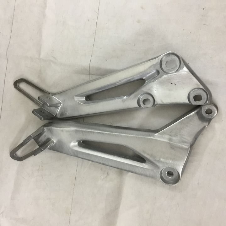 Gác chân sau xe DREAM , bát gác chân sau xe máy Draem II [ GIÁ TỐT ] báng đề chân xe Dream