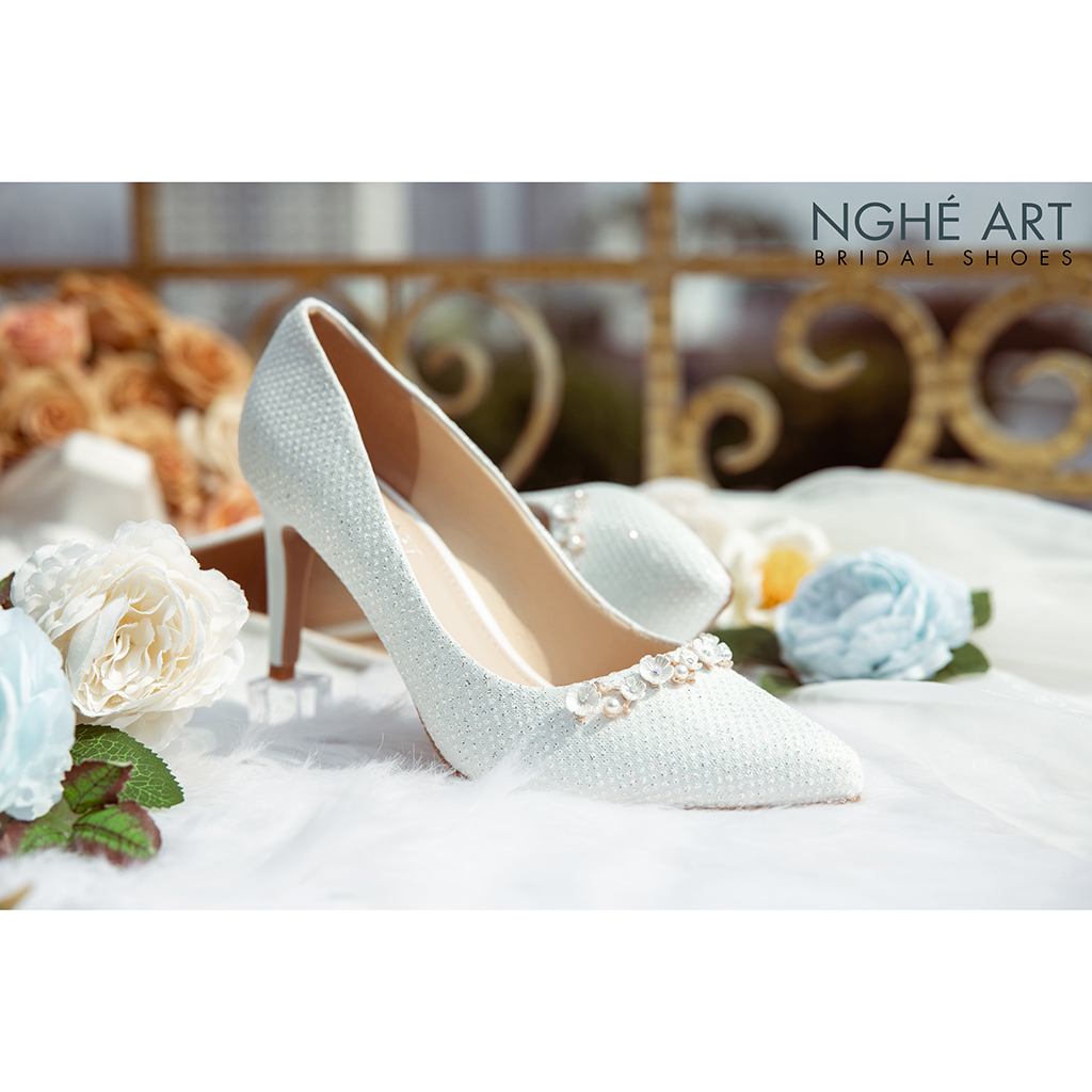 Giày cưới Nghé Art handmade bọc ren đính nhành hoa 244