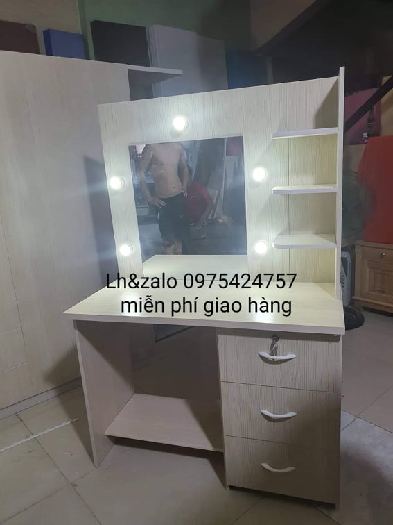 bàn trang điểm nhựa đài loan