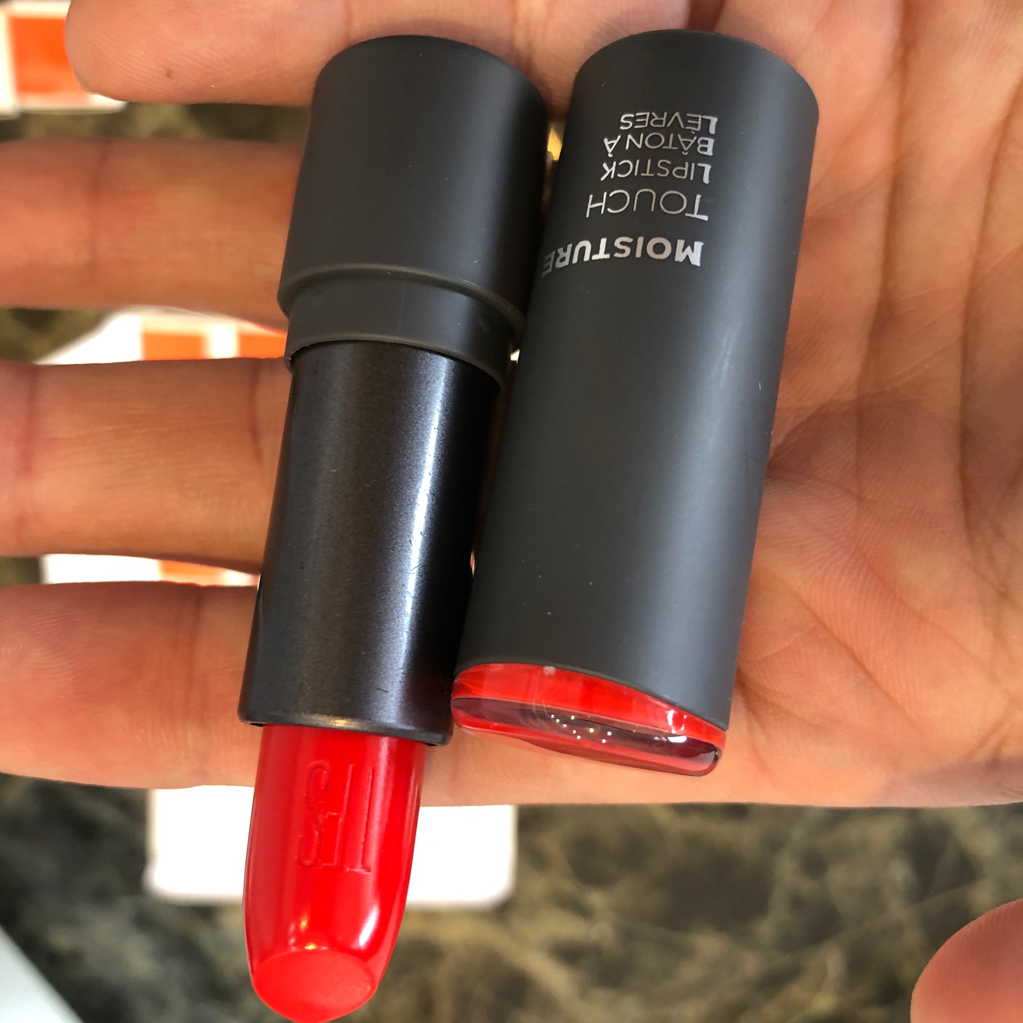 Son thỏi TFS Moisture Touch