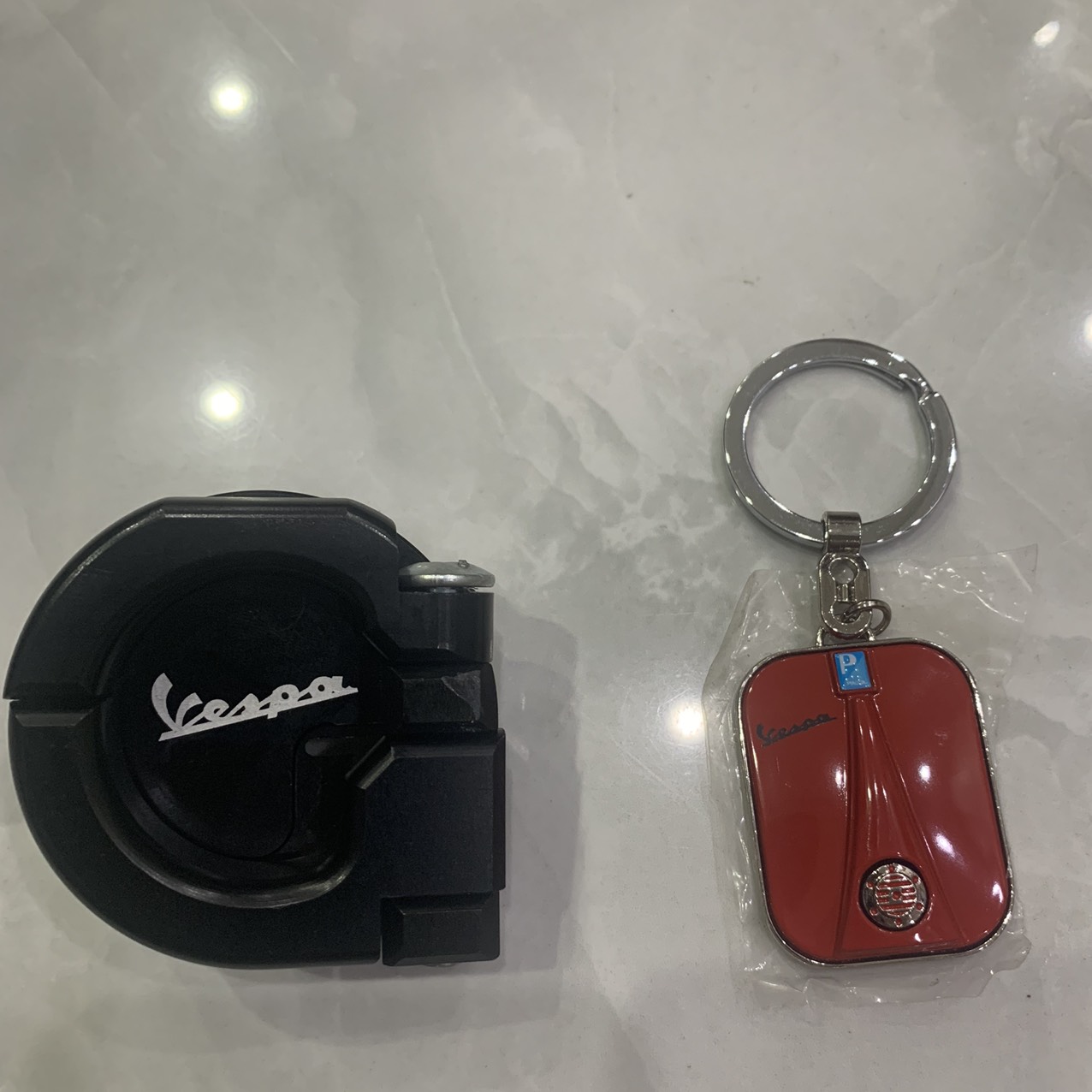 [HCM]Combo Móc treo đồ và móc khóa dành cho xe Vespa