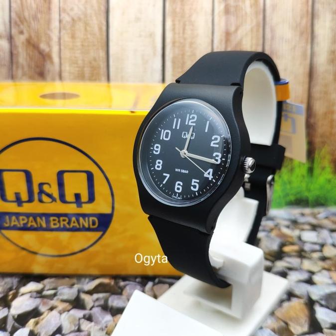 Đồng Hồ QQ QnQ CP02J801Y Bằng Cao Su Màu Đen Thời Trang Cho Nữ