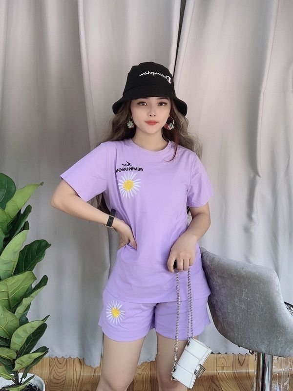 Set bộ ngắn thêu hoa cúc xinh xắn