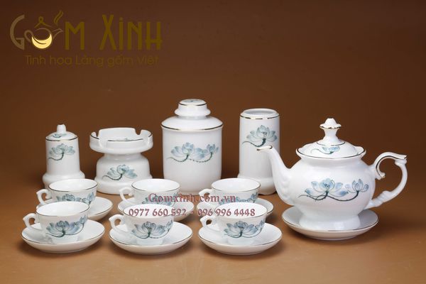 Bộ ấm chén Bát Tràng Phú Quý vẽ hoa sen vàng kim kèm phụ kiện