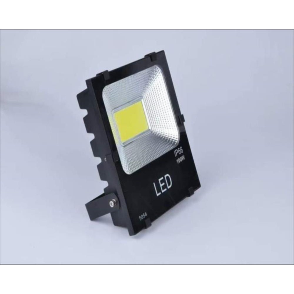 Đèn pha LED 100W IP65  lắp ngoài trời