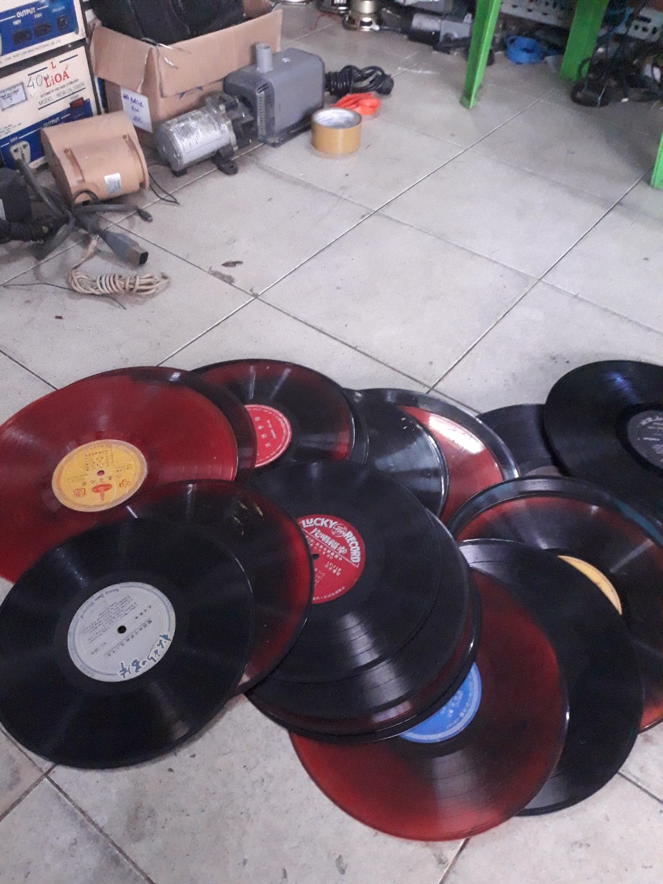 Combo 10 đĩa than cổ để trưng bày trang trí quán. 589nhattao