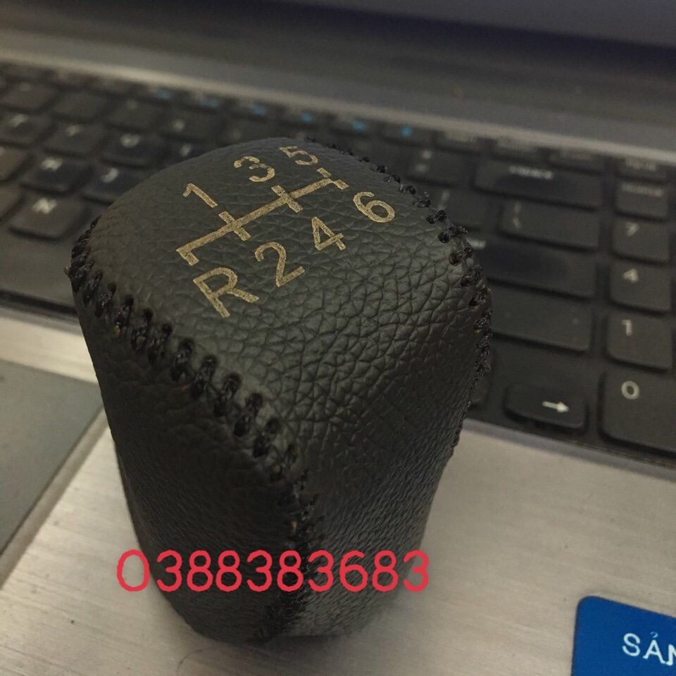 BAO DA CẦN SỐ XE HYUNDAI SOLATI (XE 16 CHỖ). DA BÒ NHIỀU MÀU SẮC