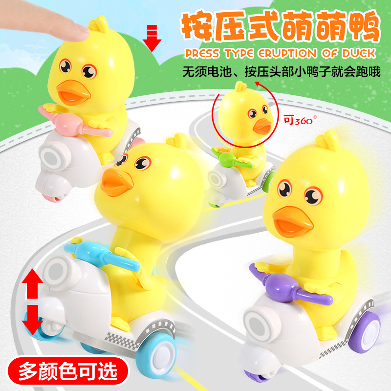 Đồ chơi vịt chạy xe vespa cho bé. đồ chơi ngộ nghĩnh vịt chạy xe máy. vịt con chạy xe