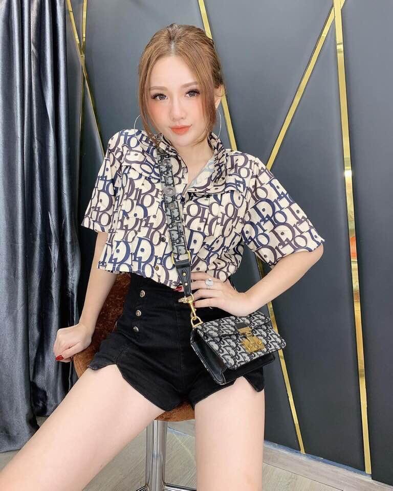 Quần sort kaki đính 2 dãy nút mẫu mới cực cá tính