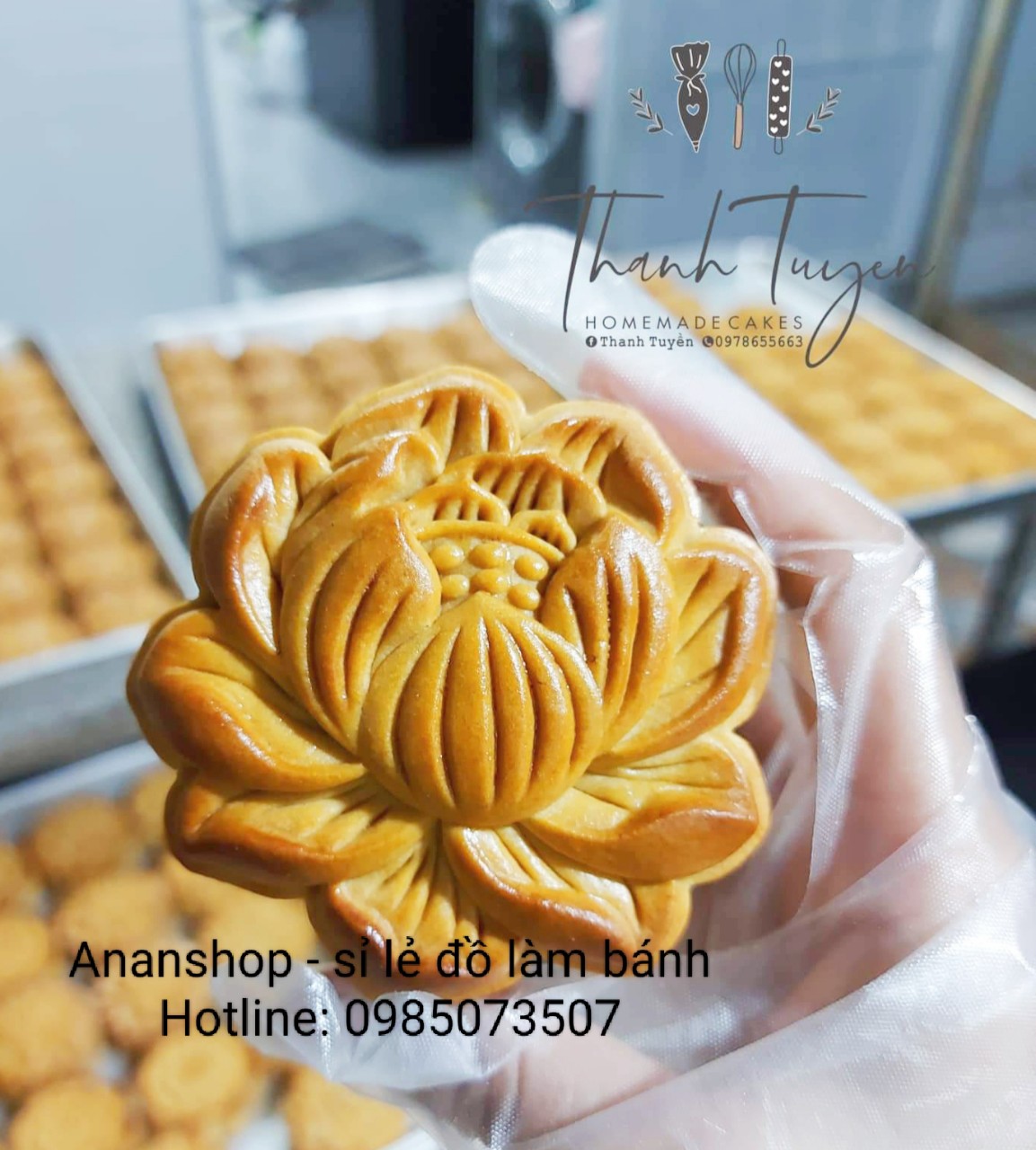 Khuôn trung thu lò xo 150gr sen béo