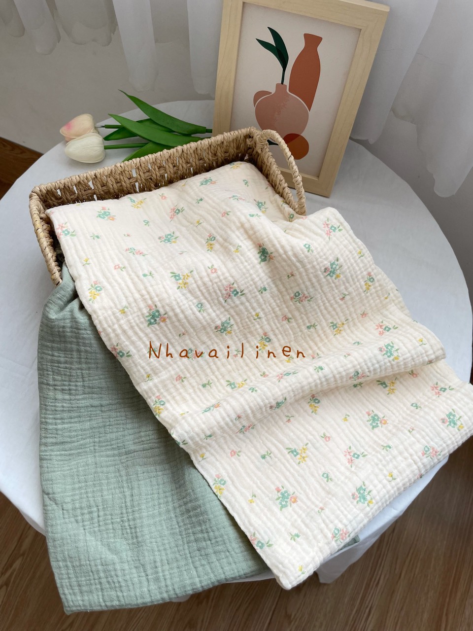 Vải họa tiết Muslin hoa xanh hồng vàng - muslin xanh đậu Nhà Vải Linen