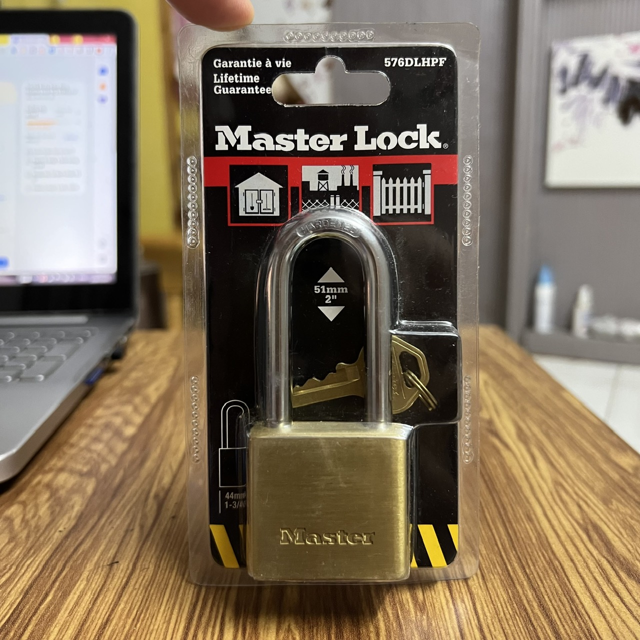 Ổ khóa master lock 576 eurdlhpf thân rộng 50mm càng dài - msoft