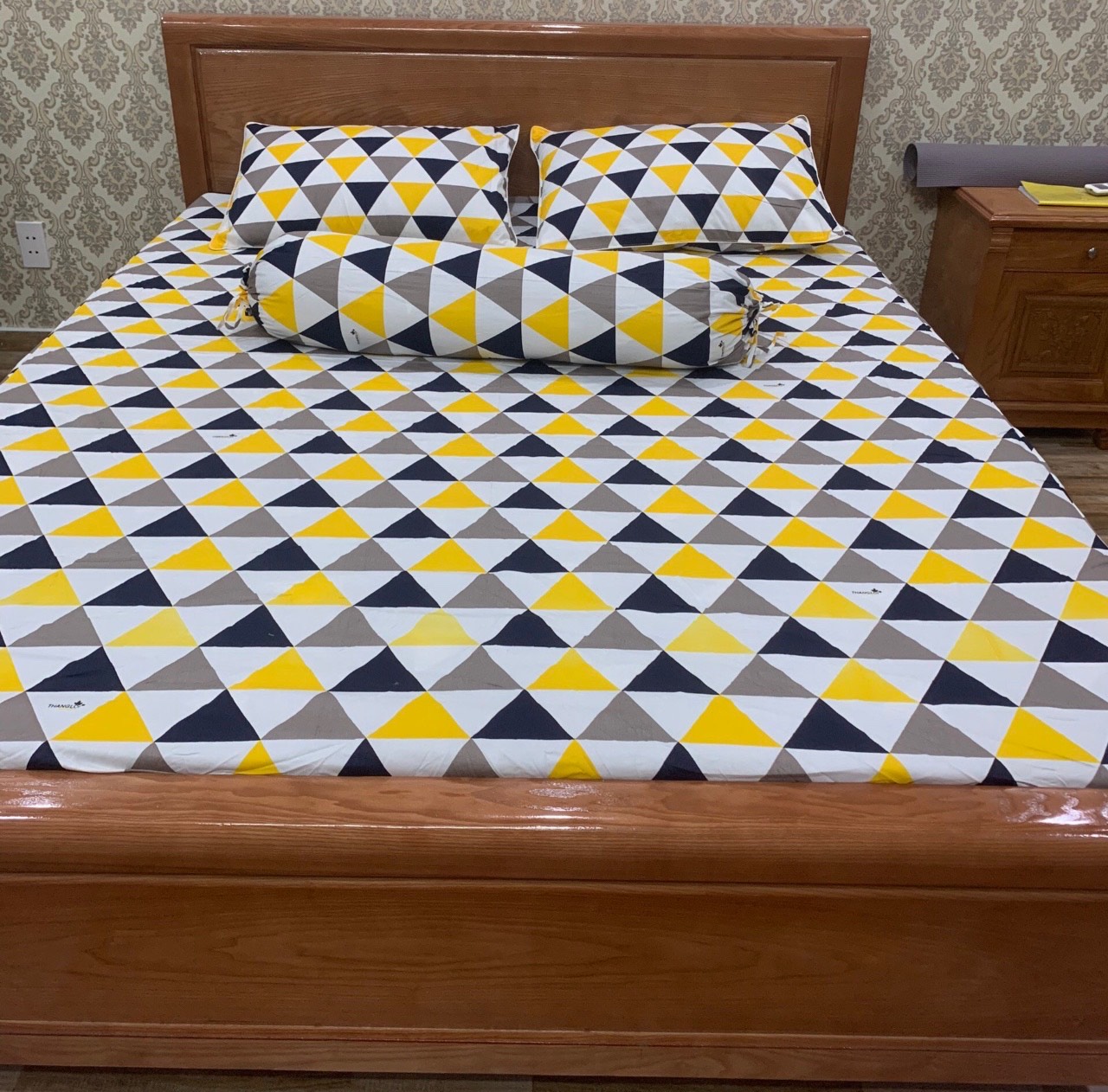 [HCM]Bộ Drap+áo gối 100% vải Cotton Thắng Lợi { 4 MÓN } chuẩn logo trên vải