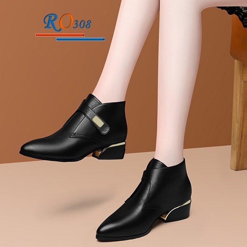 giày cao gót nữ ROSATA mẫu RO308 cao 4 phân có 2 màu đen và kem