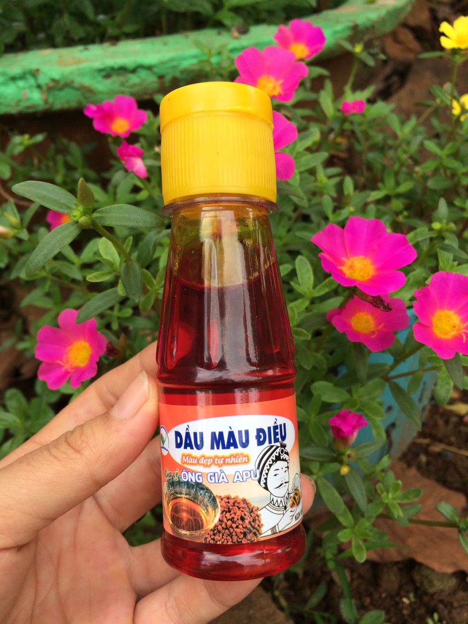 Dầu màu điều ông già apu chai 75ml. date 07.2022