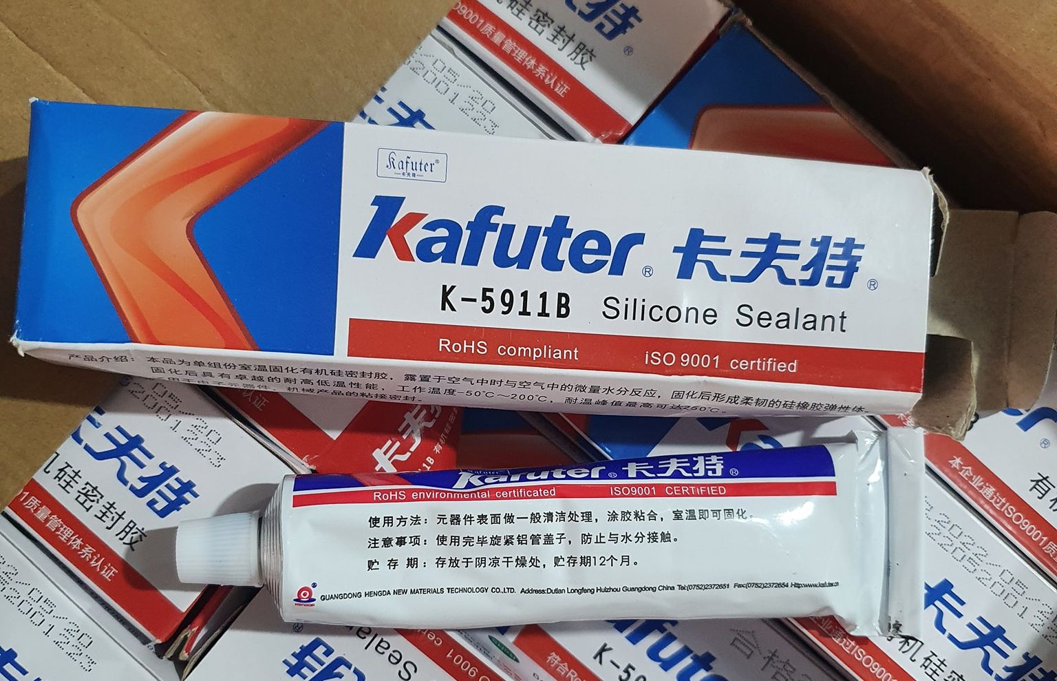 Keo kafuter chịu nhiệt 5911b dán đèn xe