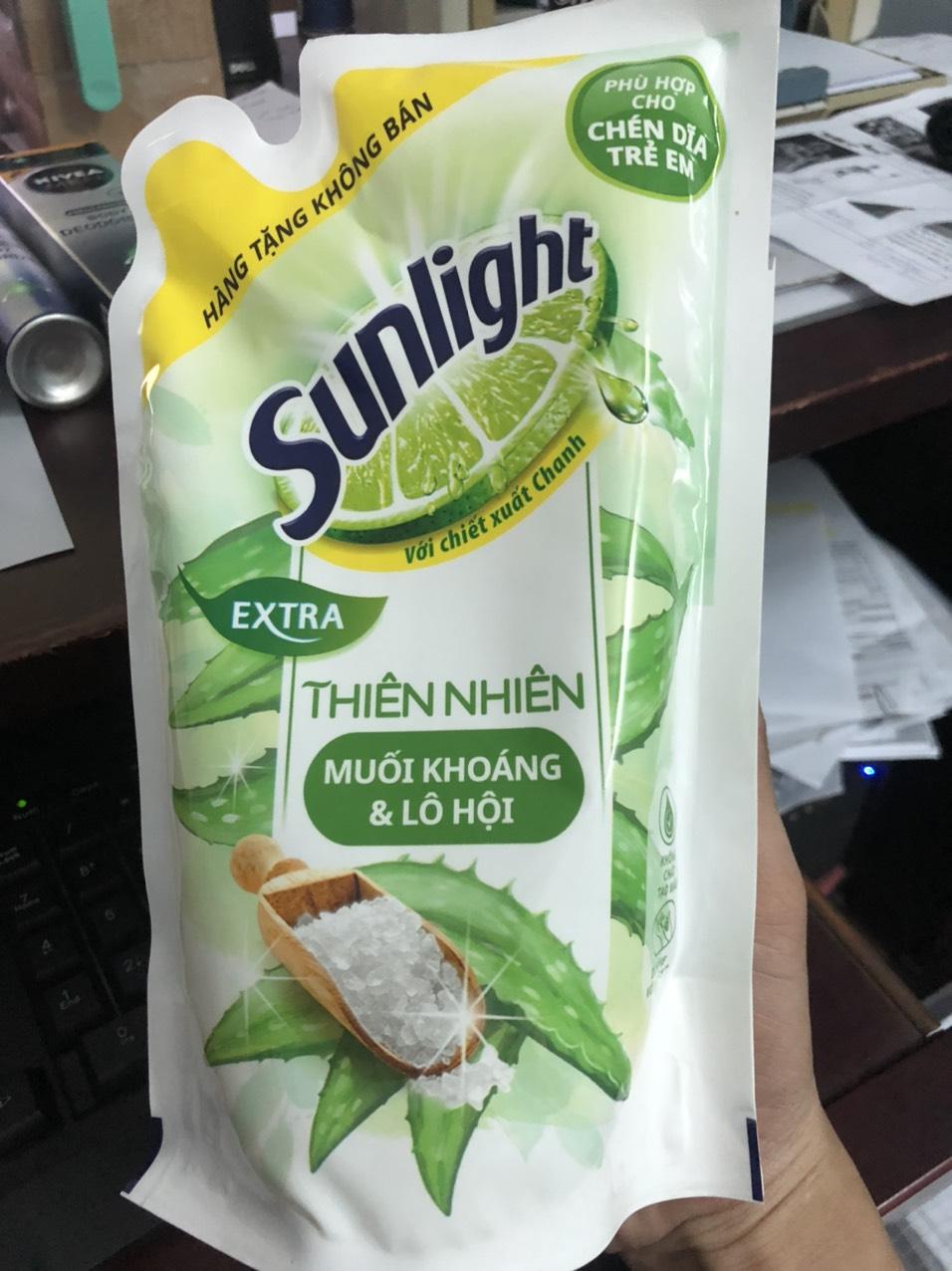 [HCM]1 túi nước rửa chén sunlight Extra Muối khoáng và lô hội 550g/ túi