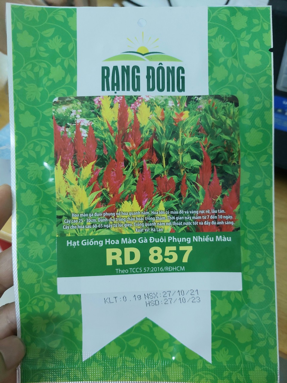 Hạt giống hoa mào gà đuôi phụng, đóng gói 0.1gr